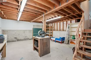 11851 SE Madison St, Portland, OR 97216 - Photo 35