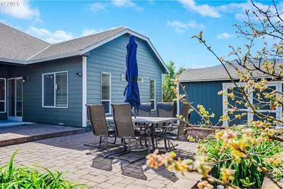 1231 SW 3rd Ave, Mill City, OR 97360 - Photo 41