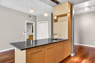 949 NW Overton St, Portland, OR 97209 - Photo 11