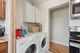 18149 SE Lincoln St, Portland, OR 97233 - Photo 23