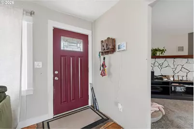 18149 SE Lincoln St, Portland, OR 97233 - Photo 5