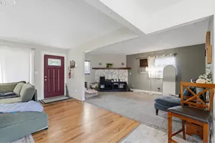 18149 SE Lincoln St, Portland, OR 97233 - Photo 3