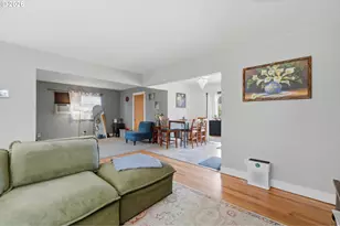 18149 SE Lincoln St, Portland, OR 97233 - Photo 7