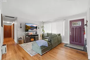18149 SE Lincoln St, Portland, OR 97233 - Photo 5