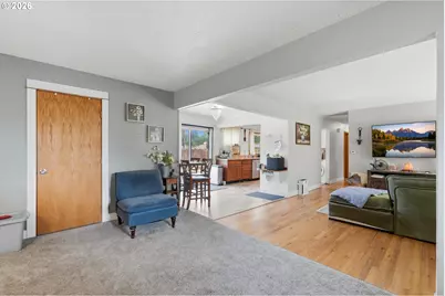 18149 SE Lincoln St, Portland, OR 97233 - Photo 13