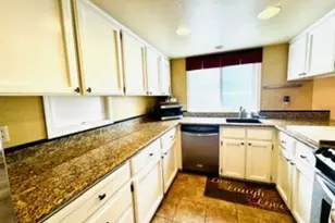 5035 SE Rural St, Portland, OR 97206 - Photo 11