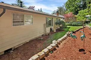 7165 SW Sorrento Rd, Beaverton, OR 97008 - Photo 45