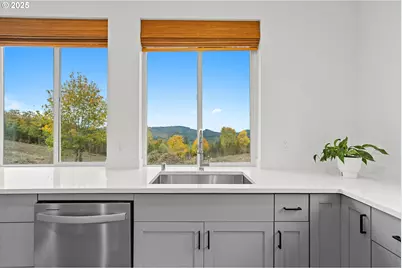 253 S Goble Creek Rd, Kelso, WA 98626 - Photo 19