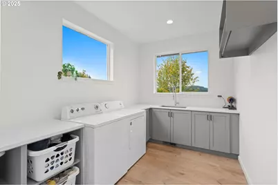 253 S Goble Creek Rd, Kelso, WA 98626 - Photo 31