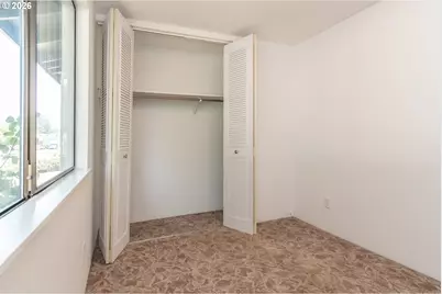 921 W Hickory St, Roseburg, OR 97471 - Photo 35