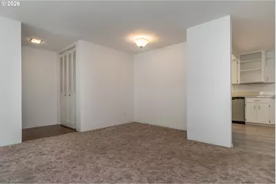 921 W Hickory St, Roseburg, OR 97471 - Photo 11