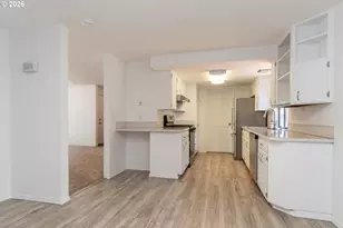 921 W Hickory St, Roseburg, OR 97471 - Photo 13