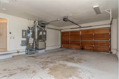 921 W Hickory St, Roseburg, OR 97471 - Photo 21