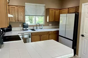 12226 SE Long St, Portland, OR 97236 - Photo 7