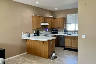 12226 SE Long St, Portland, OR 97236 - Photo 5