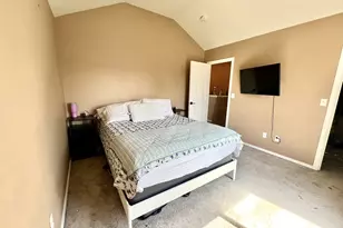 12226 SE Long St, Portland, OR 97236 - Photo 11
