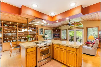 14550 NE Spring Creek Ln, Newberg, OR 97132 - Photo 13