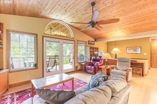 14550 NE Spring Creek Ln, Newberg, OR 97132 - Photo 9