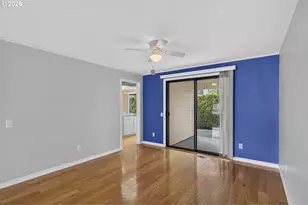 15805 NE Thompson St, Portland, OR 97230 - Photo 9