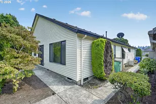 15805 NE Thompson St, Portland, OR 97230 - Photo 33