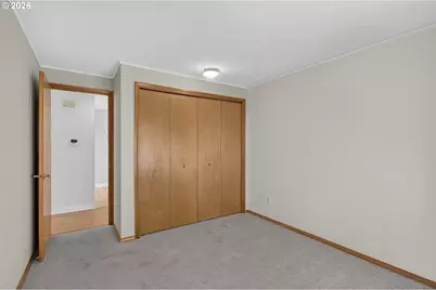 15805 NE Thompson St, Portland, OR 97230 - Photo 29