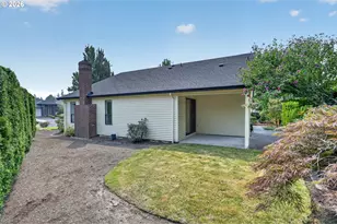 15805 NE Thompson St, Portland, OR 97230 - Photo 35