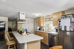 11698 SW Royal Villa Dr, Portland, OR 97224 - Photo 9