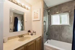 11698 SW Royal Villa Dr, Portland, OR 97224 - Photo 21