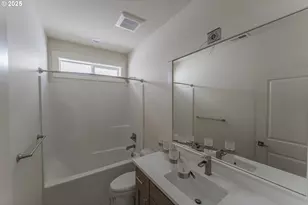 1900 S Holly St, Canby, OR 97013 - Photo 29