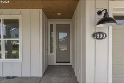 1900 S Holly St, Canby, OR 97013 - Photo 3