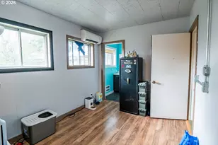 1119 Ash Ave, Cottage Grove, OR 97424 - Photo 17