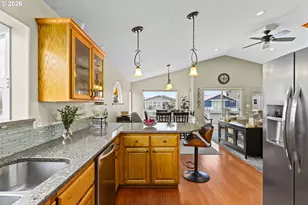 17809 NE Marine Dr, Portland, OR 97230 - Photo 19