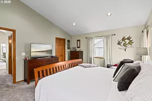 17809 NE Marine Dr, Portland, OR 97230 - Photo 21