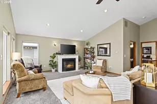 17809 NE Marine Dr, Portland, OR 97230 - Photo 7