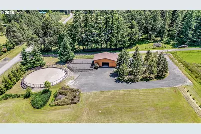 453 Riverwood Ln, Oakland, OR 97462 - Photo 9