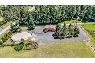 453 Riverwood Ln, Oakland, OR 97462 - Photo 9