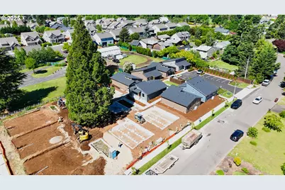 12252 Meadowlawn Dr, Oregon City, OR 97045 - Photo 19