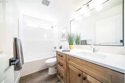 12252 Meadowlawn Dr, Oregon City, OR 97045 - Photo 9