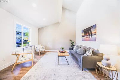 12252 Meadowlawn Dr, Oregon City, OR 97045 - Photo 3