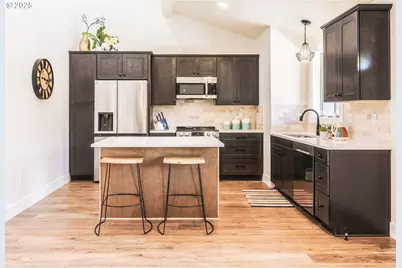 12252 Meadowlawn Dr, Oregon City, OR 97045 - Photo 15