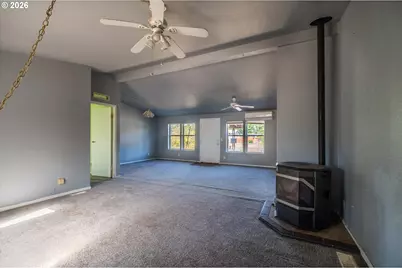 1633 Maple St, Florence, OR 97439 - Photo 21