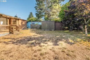 1633 Maple St, Florence, OR 97439 - Photo 33