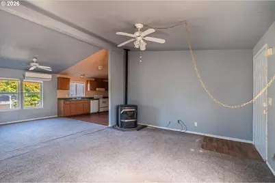 1633 Maple St, Florence, OR 97439 - Photo 19