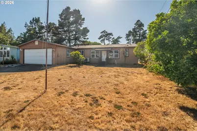 1633 Maple St, Florence, OR 97439 - Photo 39