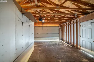 1633 Maple St, Florence, OR 97439 - Photo 15
