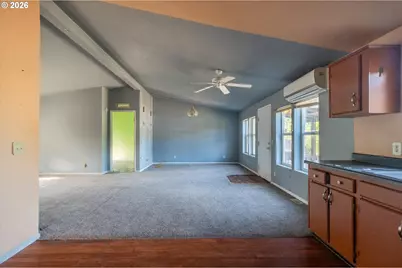 1633 Maple St, Florence, OR 97439 - Photo 9