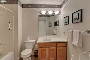 2925 SE Cleveland Dr, Gresham, OR 97080 - Photo 27