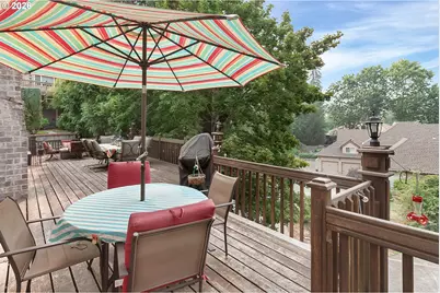 2925 SE Cleveland Dr, Gresham, OR 97080 - Photo 11