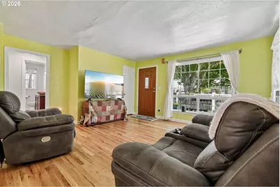 1915 23rd St NE, Salem, OR 97301 - Photo 7
