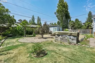 1915 23rd St NE, Salem, OR 97301 - Photo 31